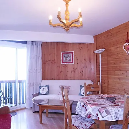 Apartment Renove Pour 4, Acces Skis Aux Pieds, - Fr-1-322-51 *